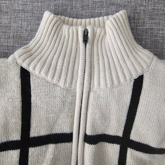 Knit shawl - Picture 6 of 7